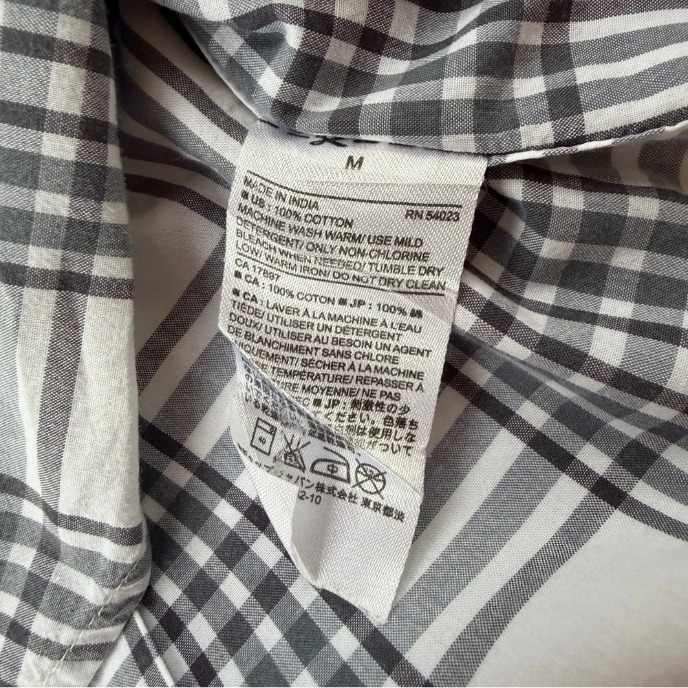 Men’s Banana Republic Long Sleeve Shirt Size Medium​​